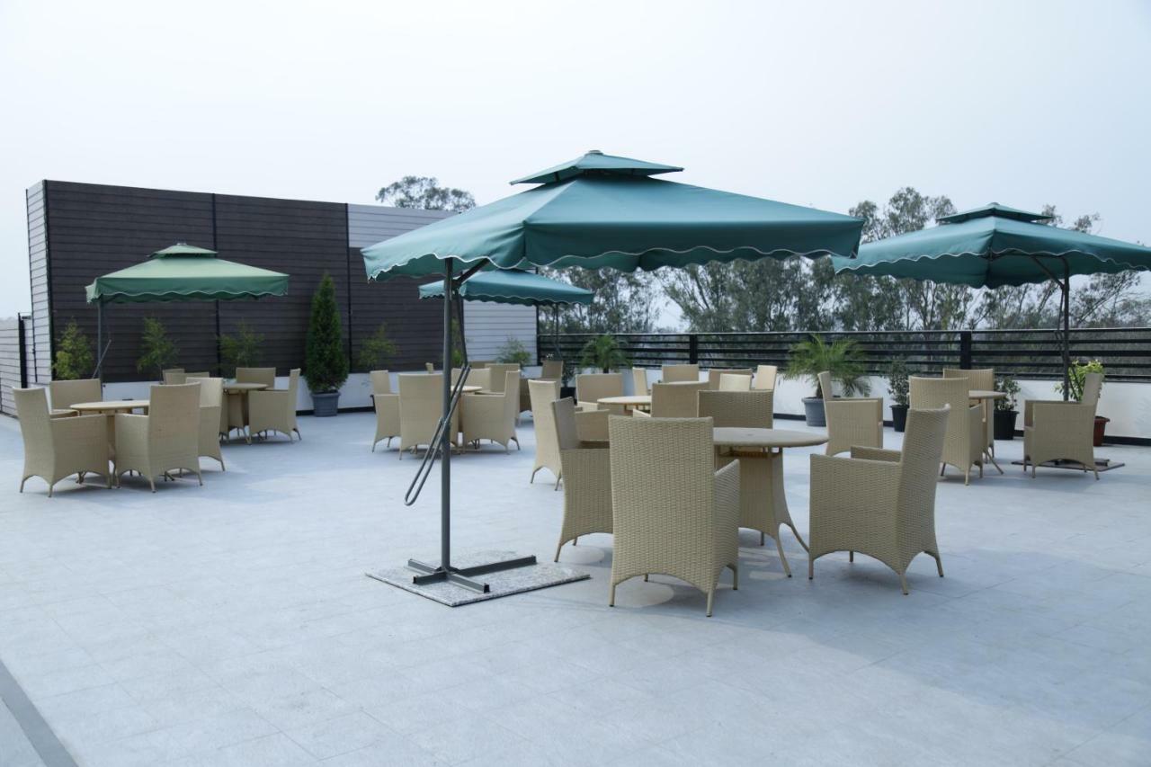 Prism A Boutique Hotel Jorhat Luaran gambar