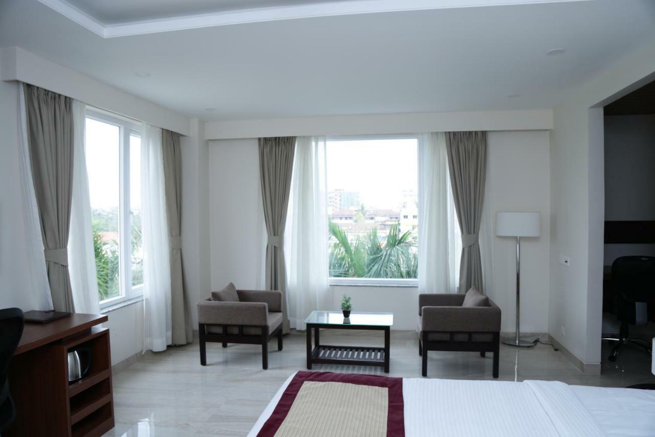 Prism A Boutique Hotel Jorhat Luaran gambar