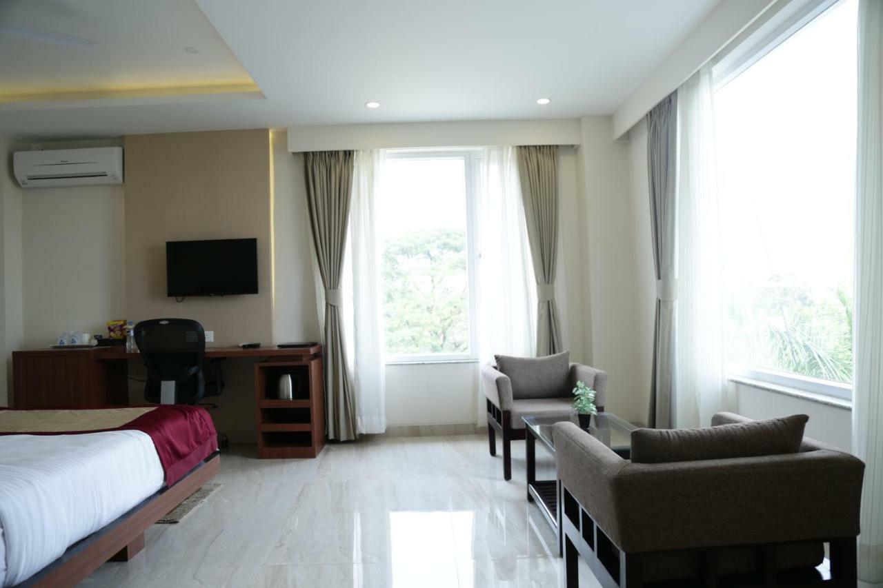 Prism A Boutique Hotel Jorhat Luaran gambar