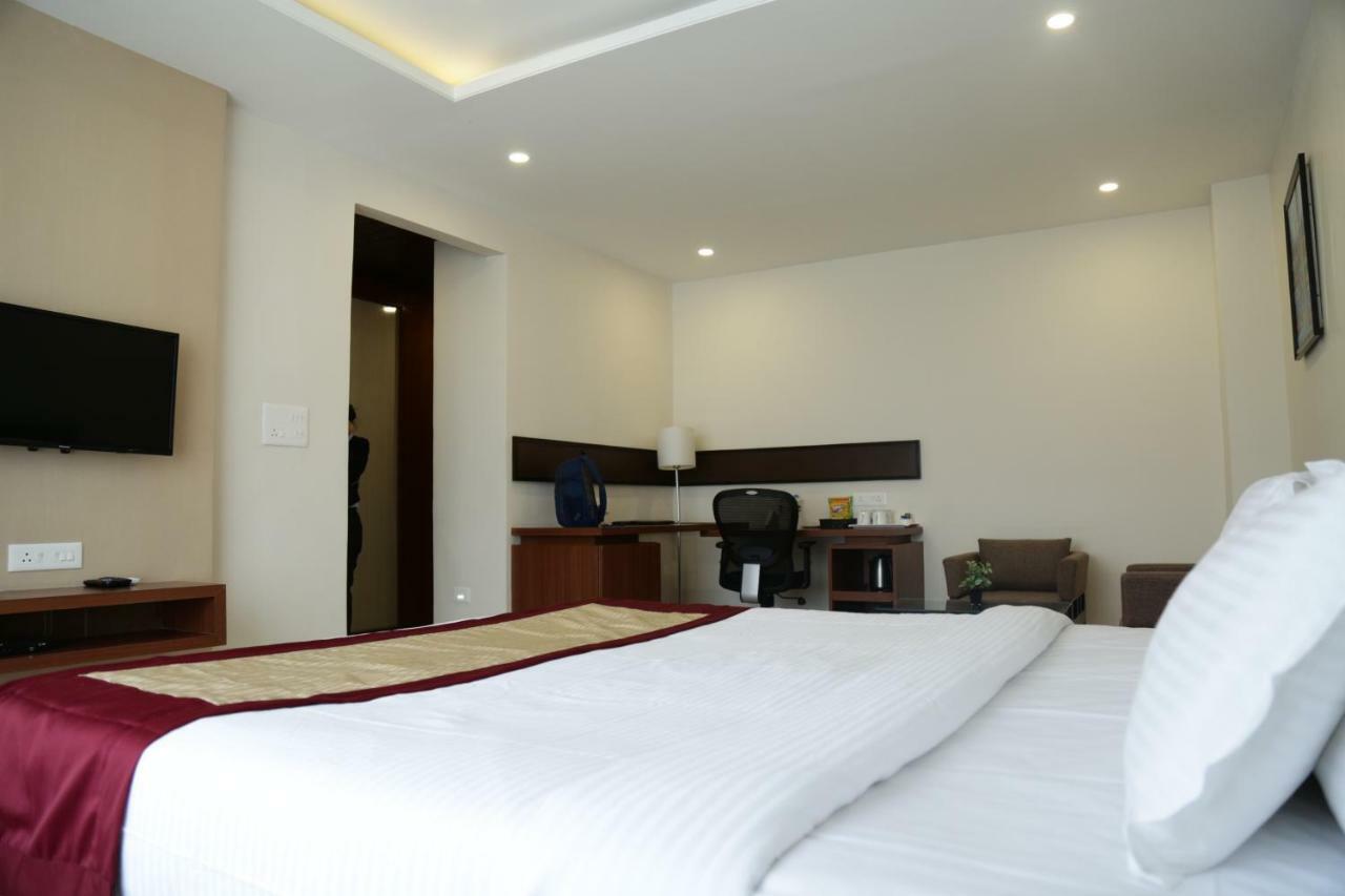 Prism A Boutique Hotel Jorhat Luaran gambar